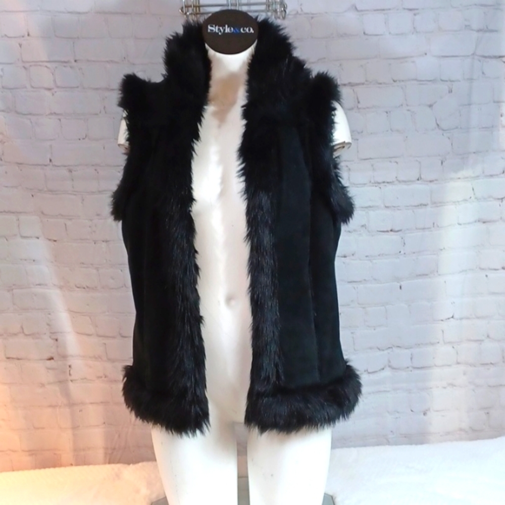 Express Woman's‎ Suede Leather Vest /WBlack Fur Lining L